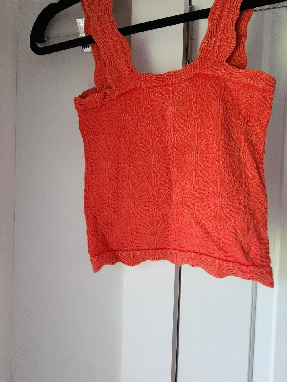 Textured Coral Sleeveless Tank Top